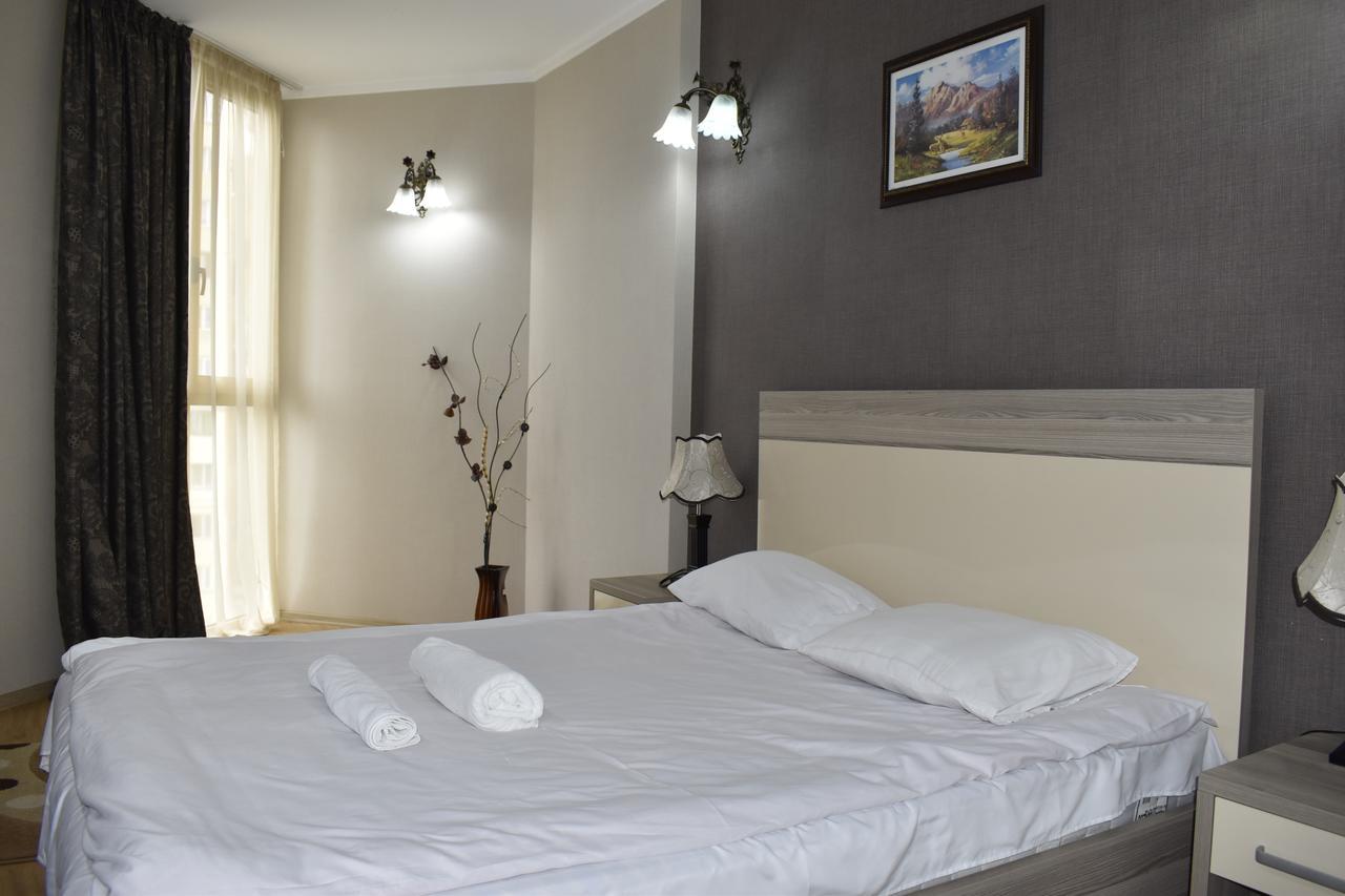Orbi Plaza Apartment *